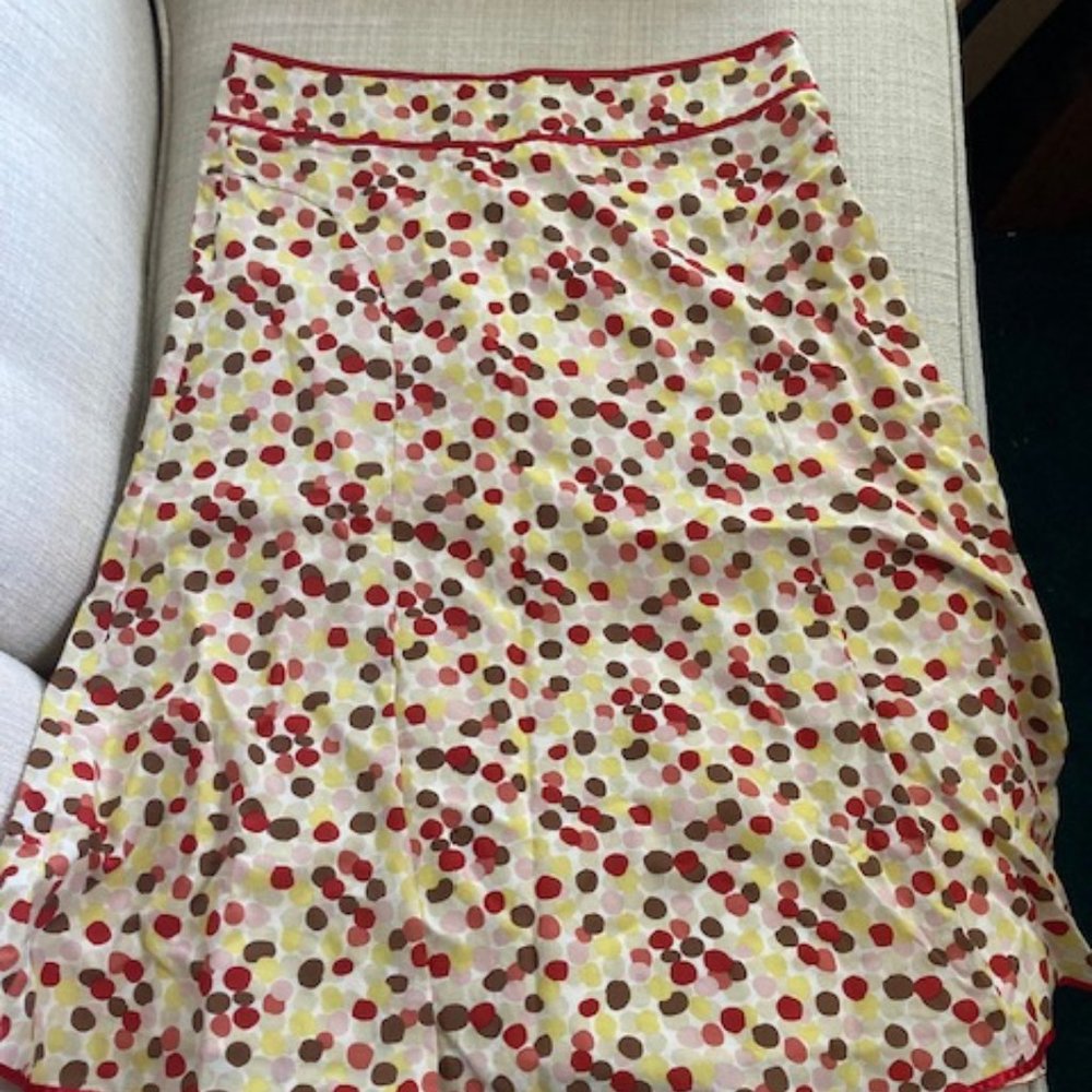 Jungal Size 4 Skirt